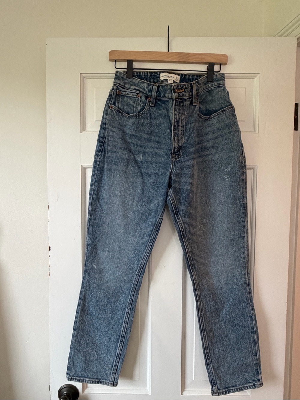 Abercrombie & Fitch High Rise Mom Light Blue Slim Straight Jeans